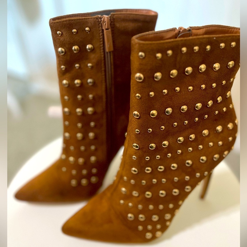 HP🎉Elegant Collection Brissa Women's Camel Brown Booties SZ10 4.5” Heel